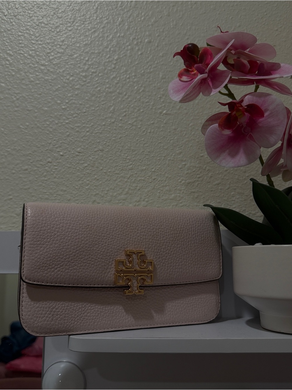 Tory Burch Light Pink Pebbled Leather Crossbody with Gold Logo